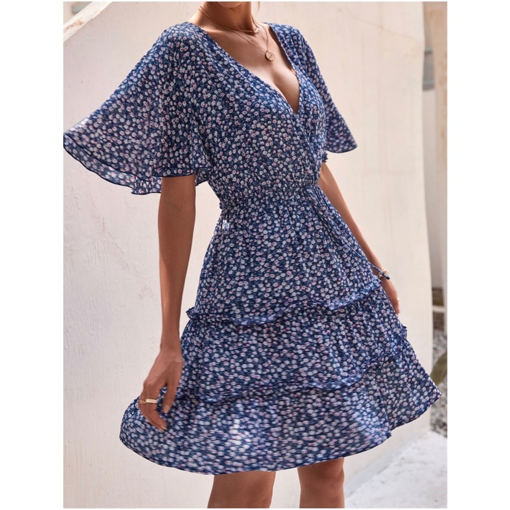Boho Ditsy Floral Butterfly Sleeve Mini Dress - Picture 7 of 10